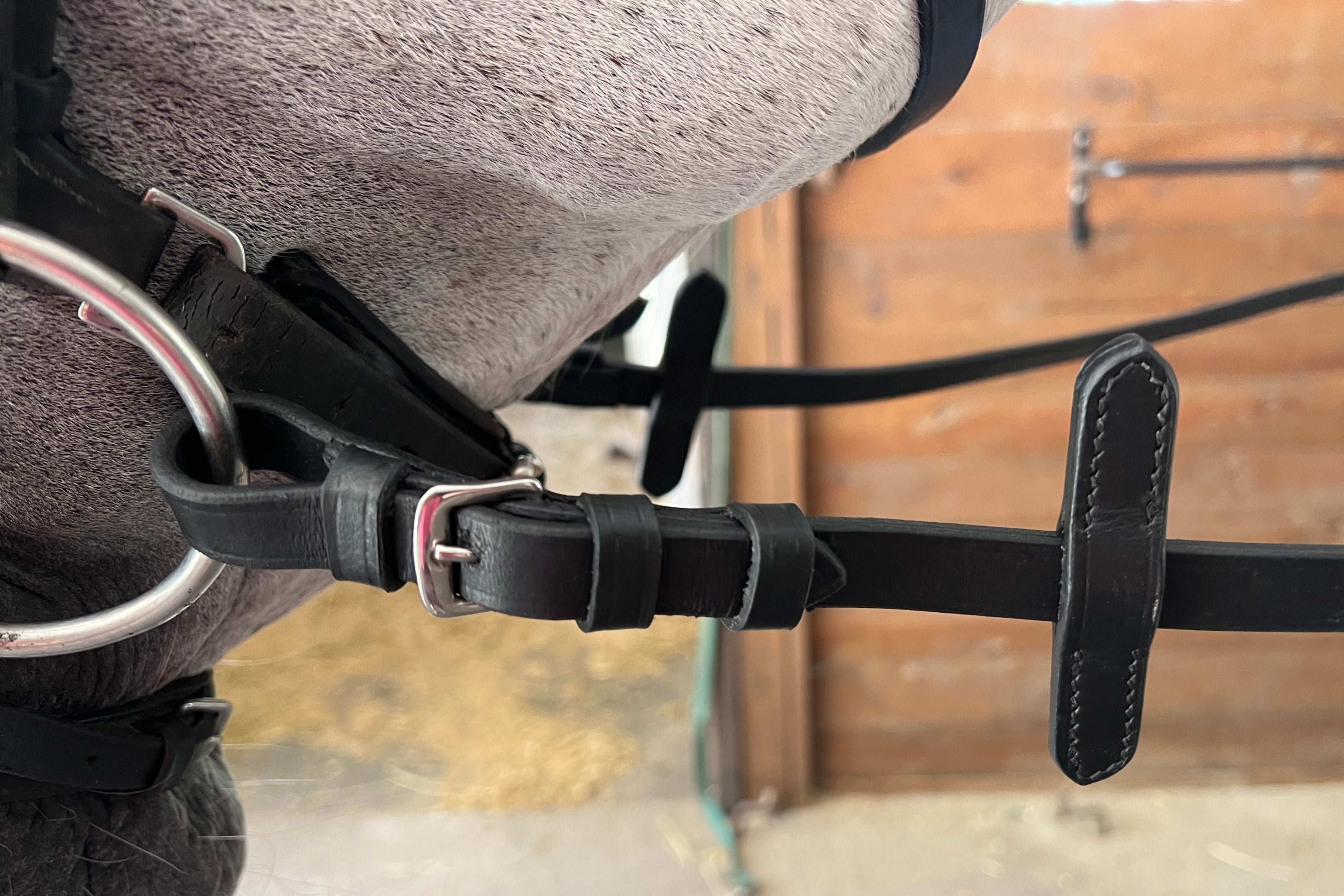 Super Grip Reins - Heavy Rubber Rein for Ultimate Grip - Hand Stops 5" (13cm) Apart - CorrectConnect - Equiluxe Tack