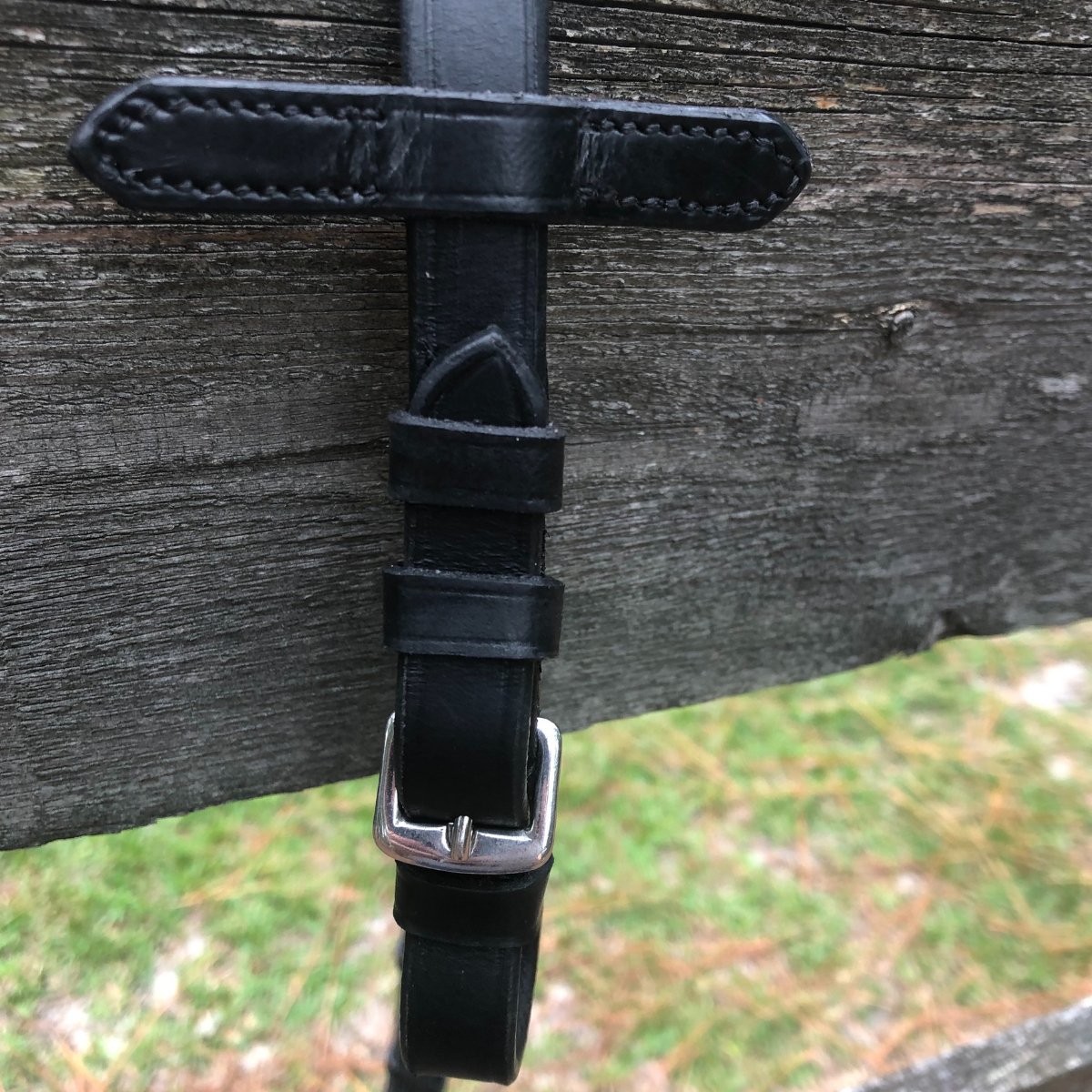 Super Grip Rubber Rein - Thick Rubber Rein for Ultimate Grip - Hand Stops 2" (5cm) Apart - CorrectConnect - Equiluxe Tack