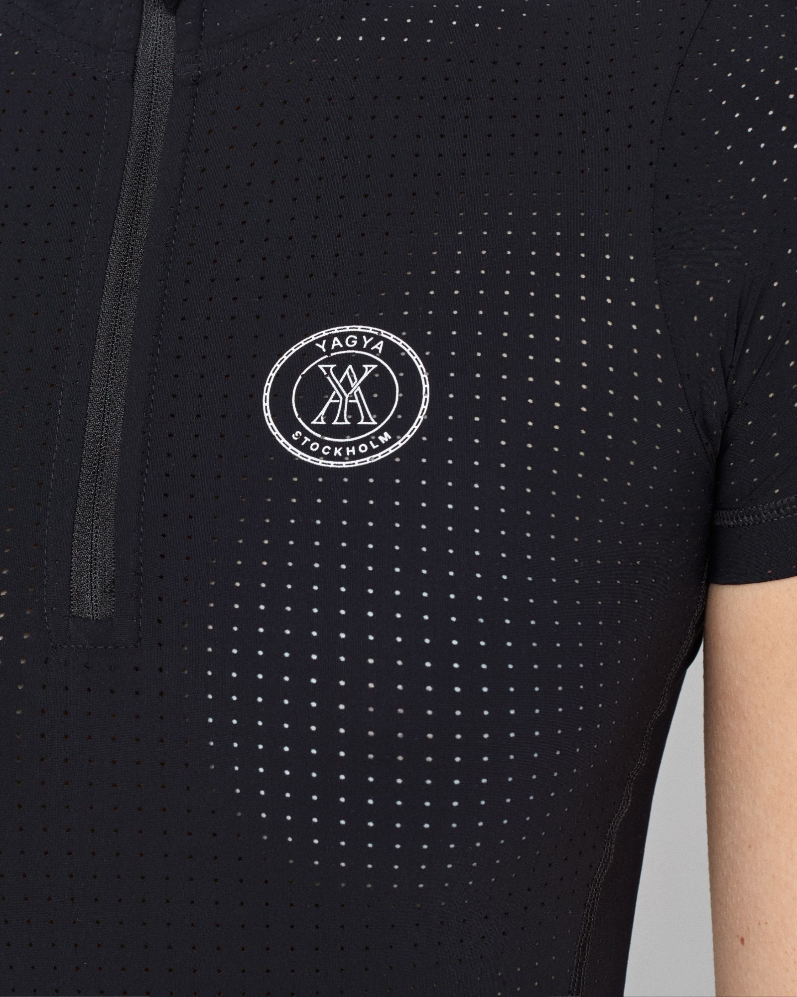 Yagya AirTech Half Zip Black - Yagya - Equiluxe Tack