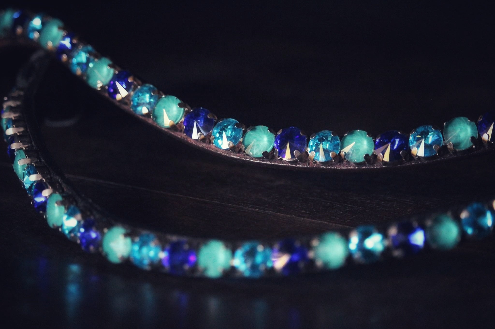 Masego Chunky Swarovski Emerald Sky Browband - MASEGO horsewear - Equiluxe Tack