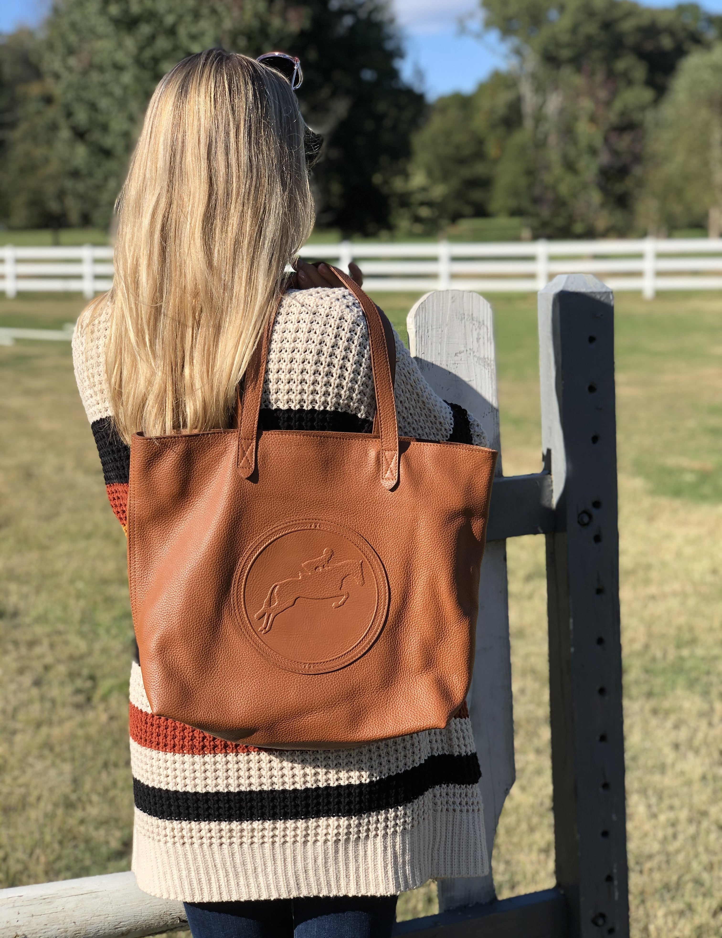 Tucker Tweed Sonoma Shoulder Bag: Hunter/Jumper - Tucker Tweed - Equiluxe Tack